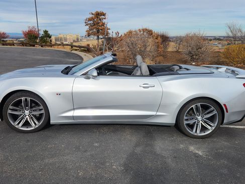 Used 2016 Chevrolet Camaro LT image 10