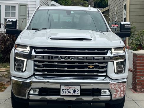 Used 2020 Chevrolet Silverado 3500 LTZ w/ LTZ Plus Package AWD/4WD image 5