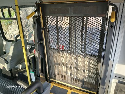 Used 2013 Ford E-350 and Econoline 350 Super Duty w/ Shuttle Bus Prep Pkg image 19