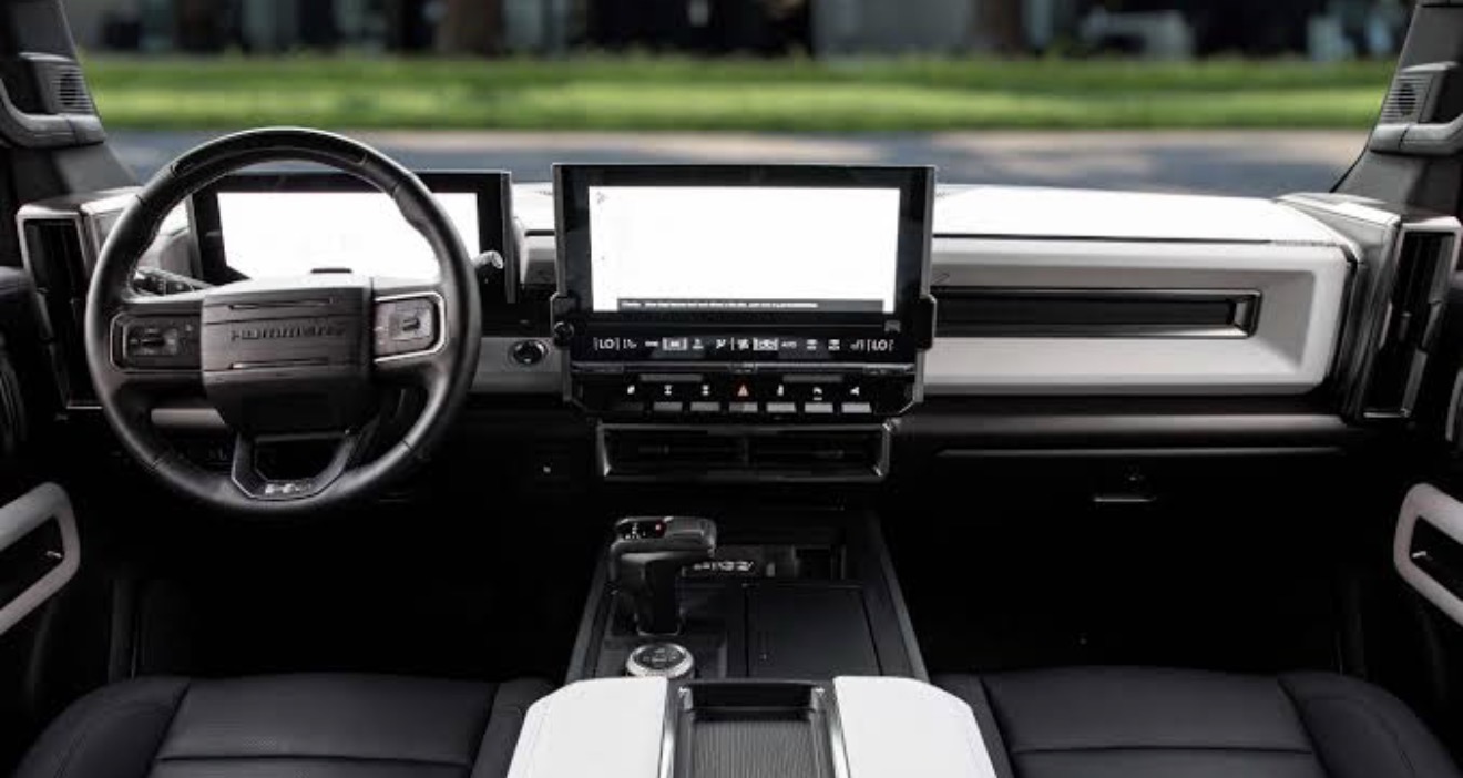 Used 2024 GMC Hummer EV 3X w/ LPO, Illumination Package AWD/4WD image 14