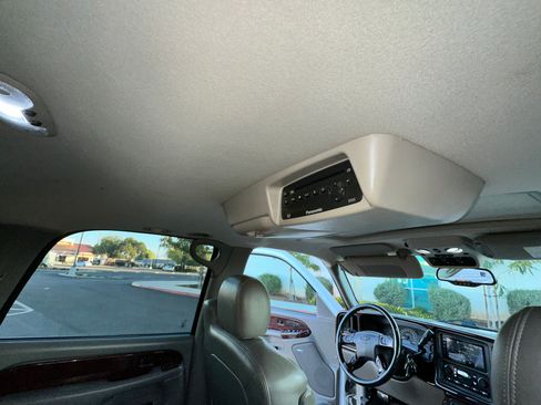 Used 2005 Chevrolet Tahoe LT w/ LT Preferred Equipment Group image 11