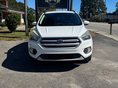 Used 2018 Ford Escape SE w/ SE Sync 3 Package