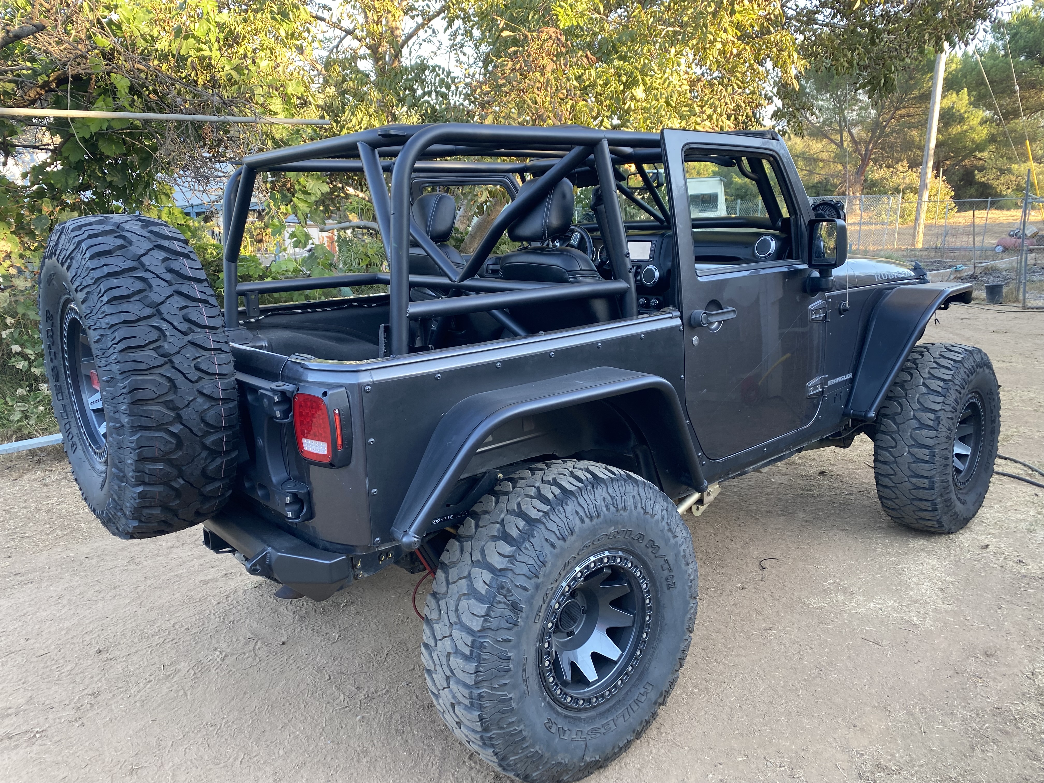 Used 2014 Jeep Wrangler Rubicon w/ Power Convenience Group AWD/4WD image 10