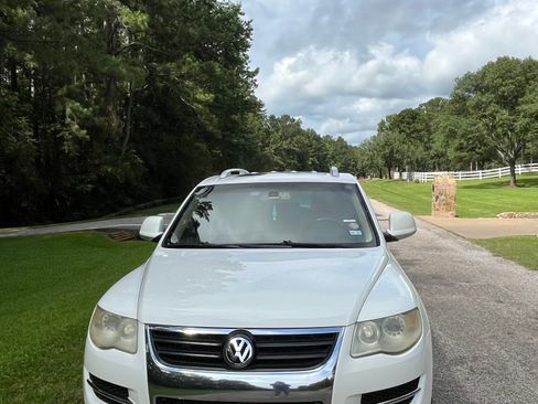 Used 2008 Volkswagen Touareg V6 AWD/4WD image 6