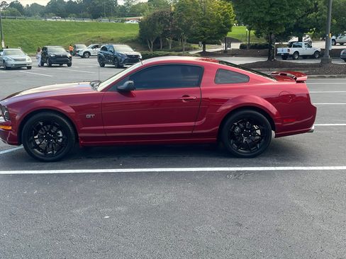 Used 2005 Ford Mustang GT image 4