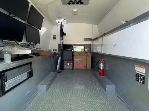 Used 2022 Ford F350 XL w/ Power Equipment Group image 13