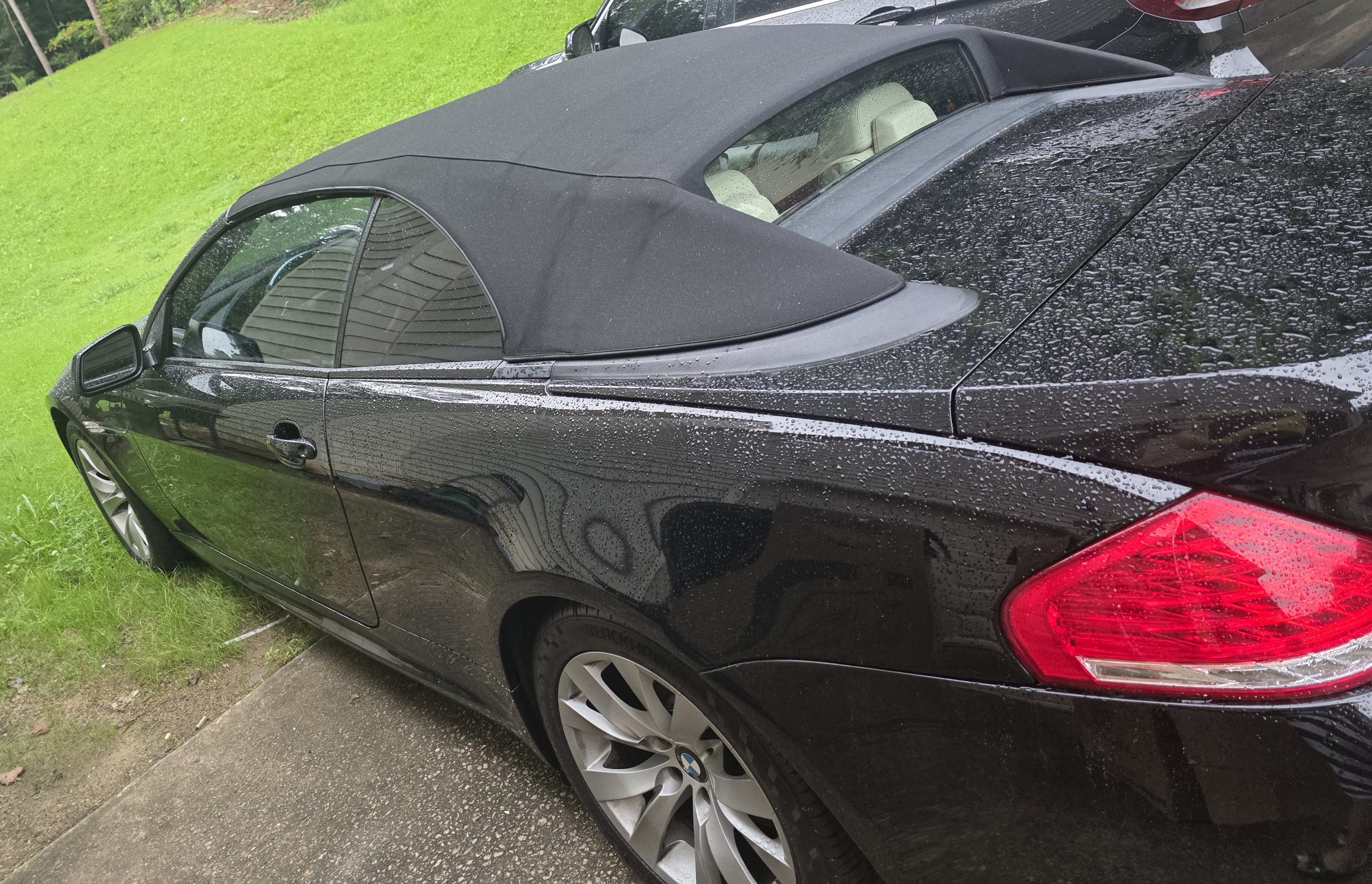 Used 2010 BMW 650i Convertible RWD image 4