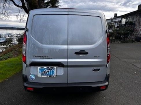 Used 2019 Ford Transit Connect XLT image 2