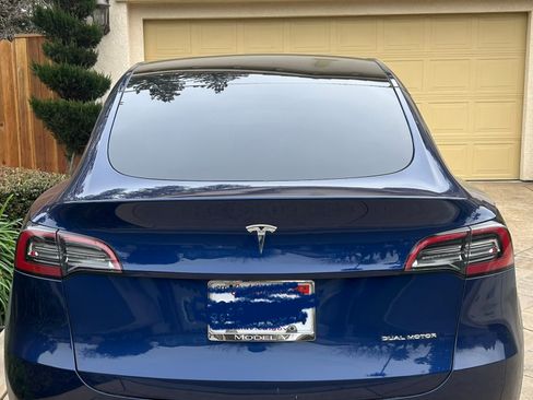 Used 2021 Tesla Model Y Long Range image 4