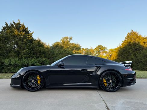 Used 2014 Porsche 911 Turbo S AWD/4WD image 6