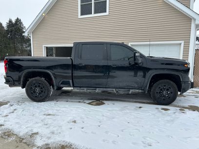Used 2024 Chevrolet Silverado 2500 LT w/ Midnight Edition