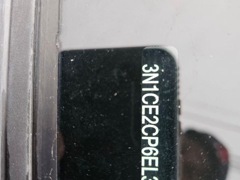 Used 2014 Nissan Versa Note S image 17