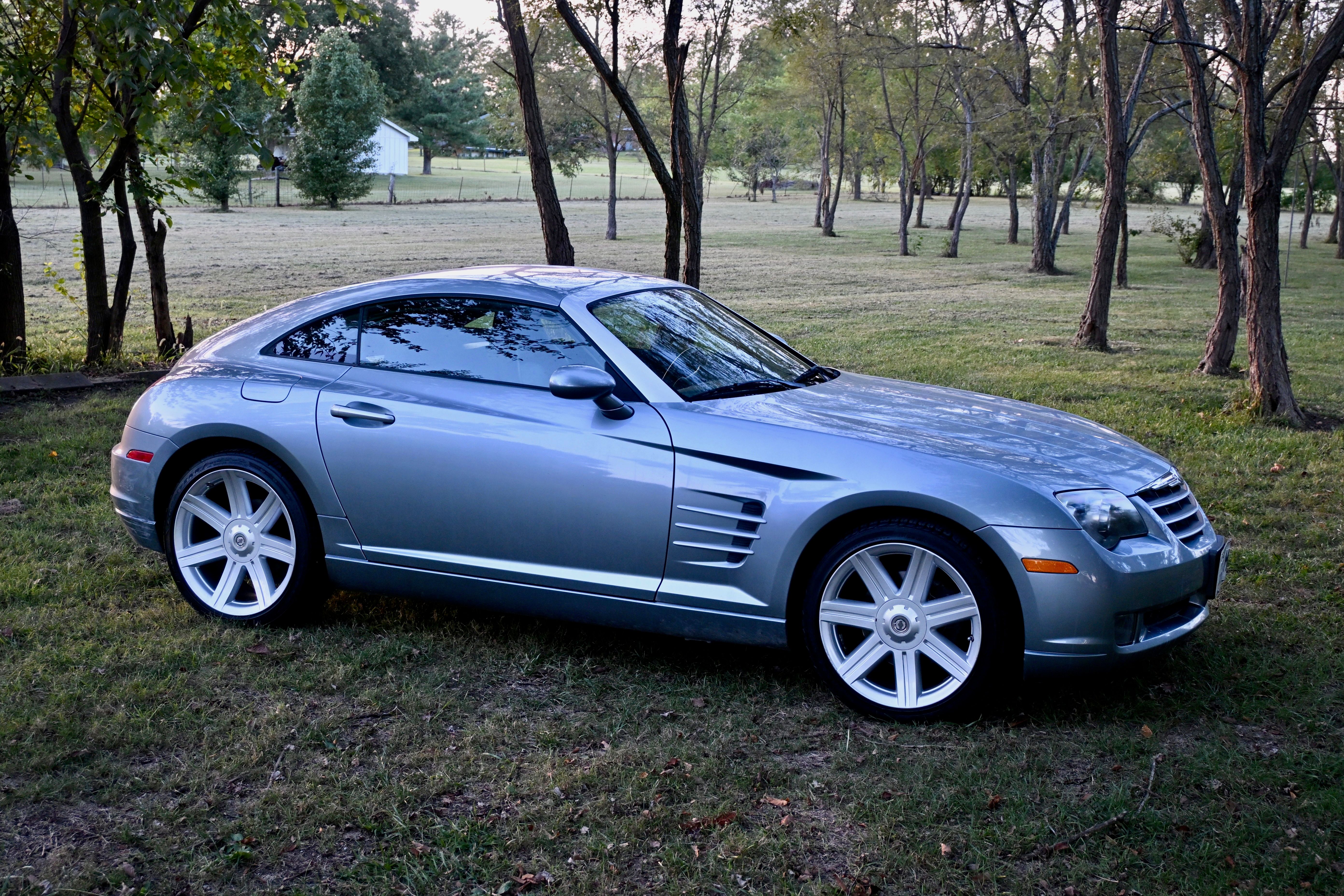 Used 2005 Chrysler Crossfire Limited RWD image 12