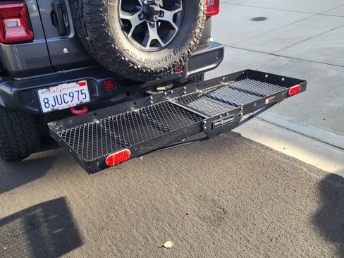 Used 2018 Jeep Wrangler Unlimited Rubicon image 11