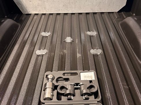 Used 2025 GMC Sierra 3500 Denali Ultimate image 11