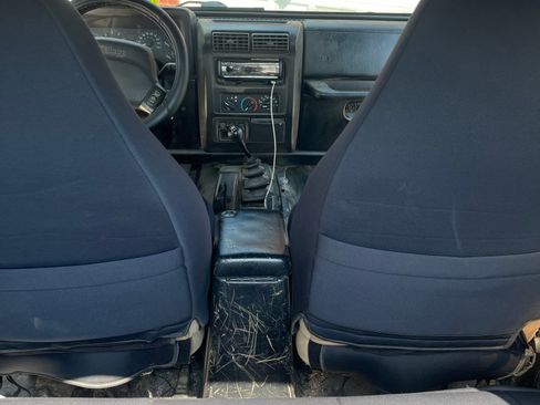 Used 1999 Jeep Wrangler Sahara image 11