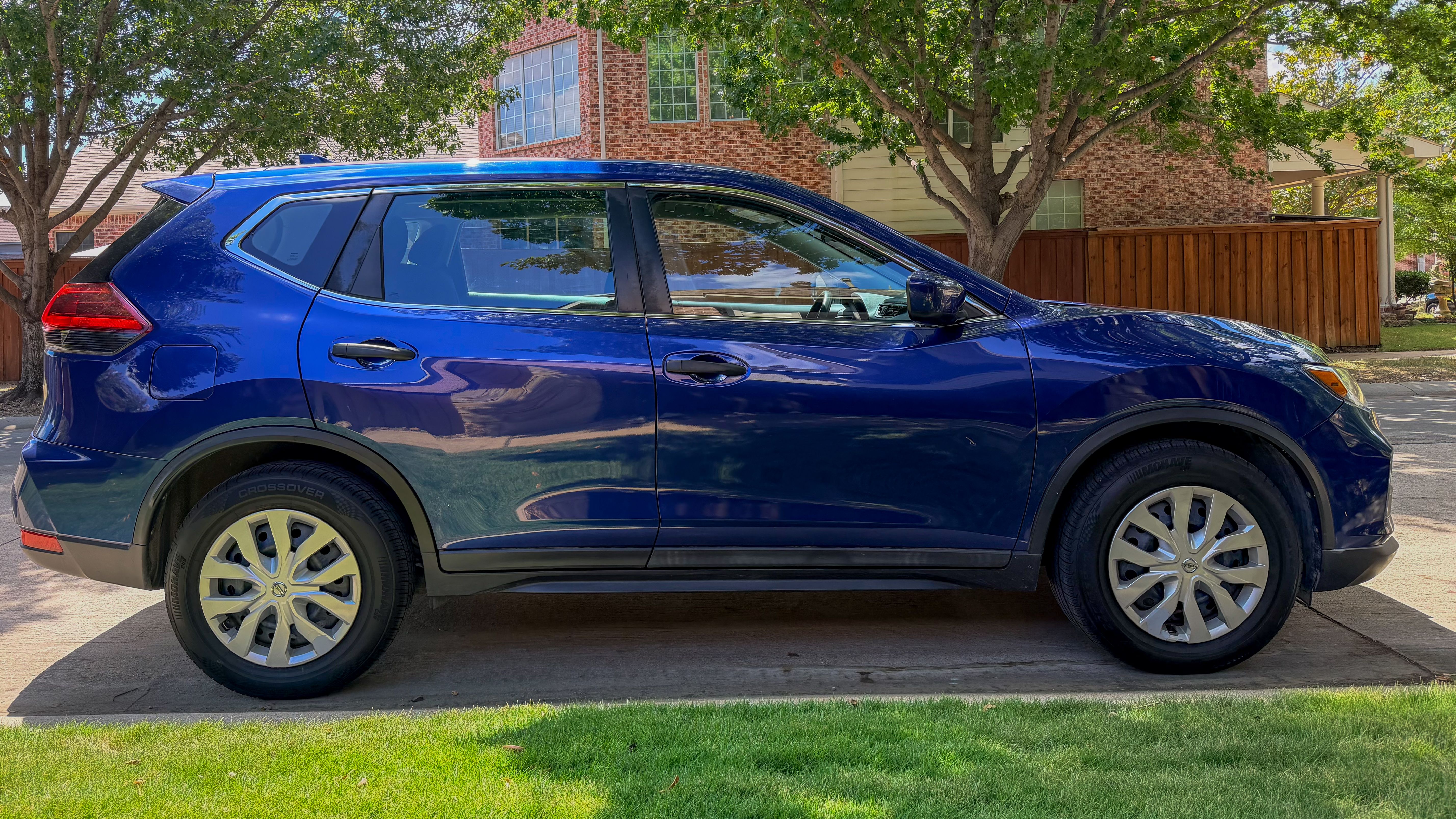 Used 2019 Nissan Rogue S FWD image 5