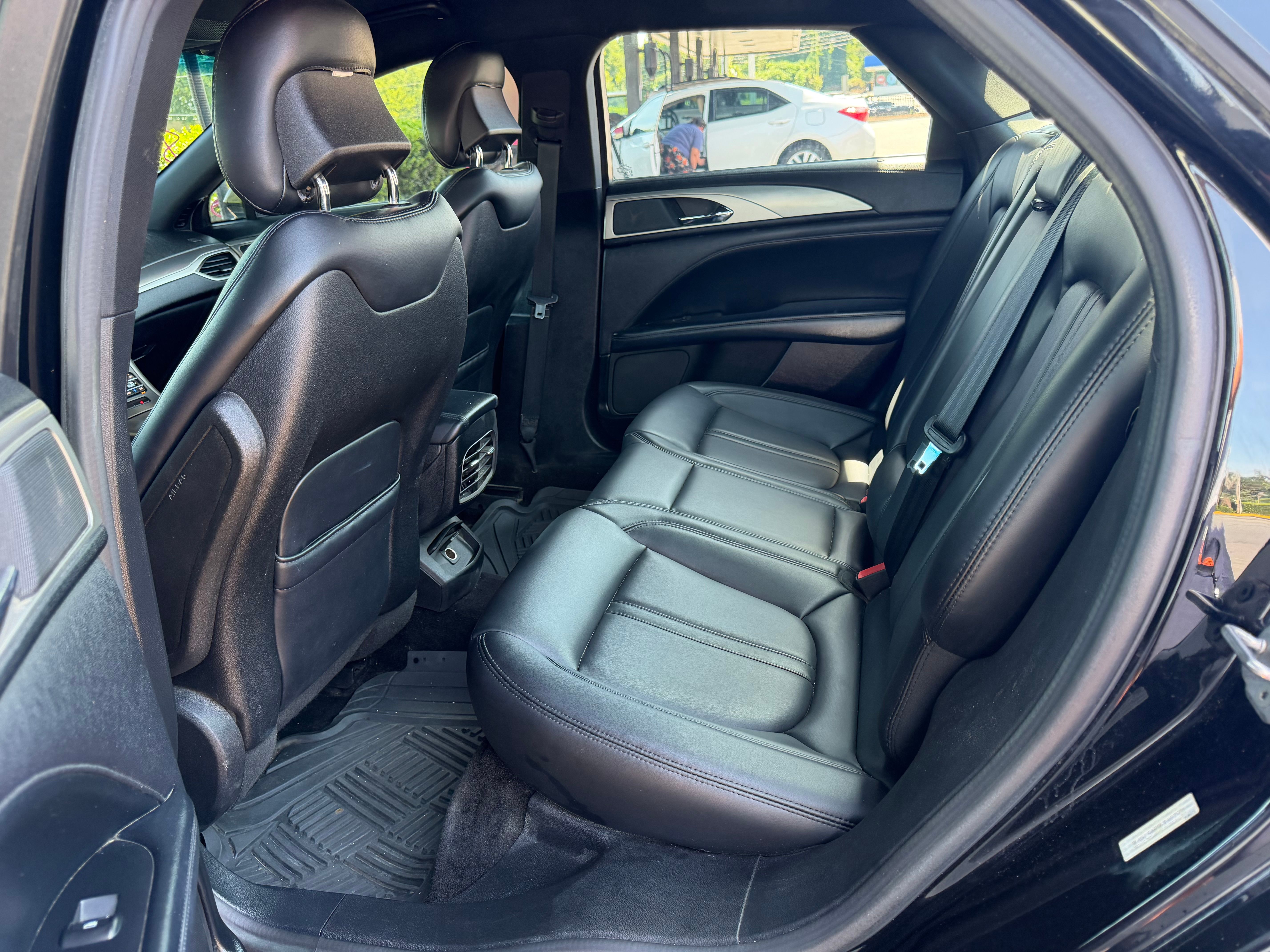 Used 2017 Lincoln MKZ Premiere FWD image 15