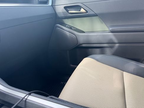 Used 2025 Lexus GX 550 image 10