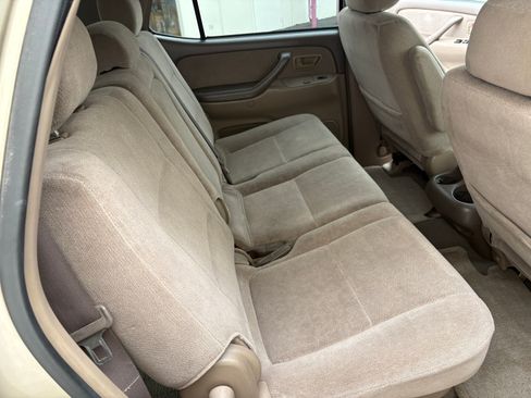 Used 2002 Toyota Sequoia SR5 image 15