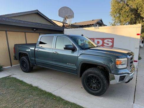 Used 2014 GMC Sierra 1500 SLE w/ Suspension Package, Off-Road image 5