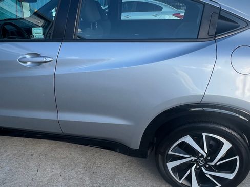 Used 2020 Honda HR-V Sport image 6