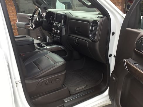 Used 2022 GMC Sierra 1500 Denali w/ Denali Reserve Package image 13