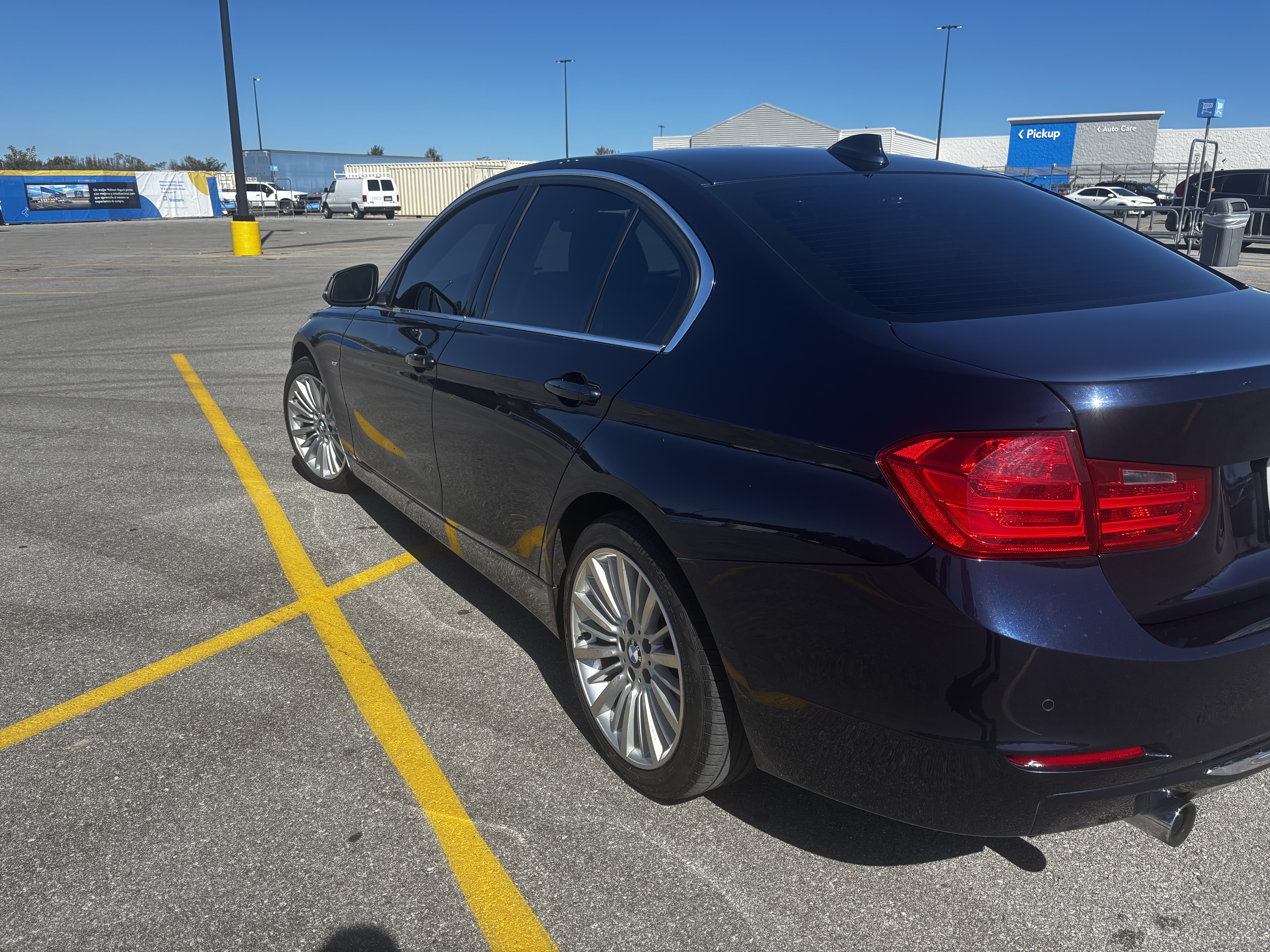 Used 2012 BMW 335i Sedan RWD image 5