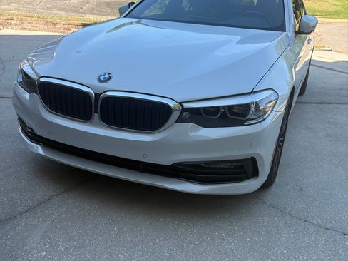 Used 2018 BMW 530i w/ Premium Package image 11