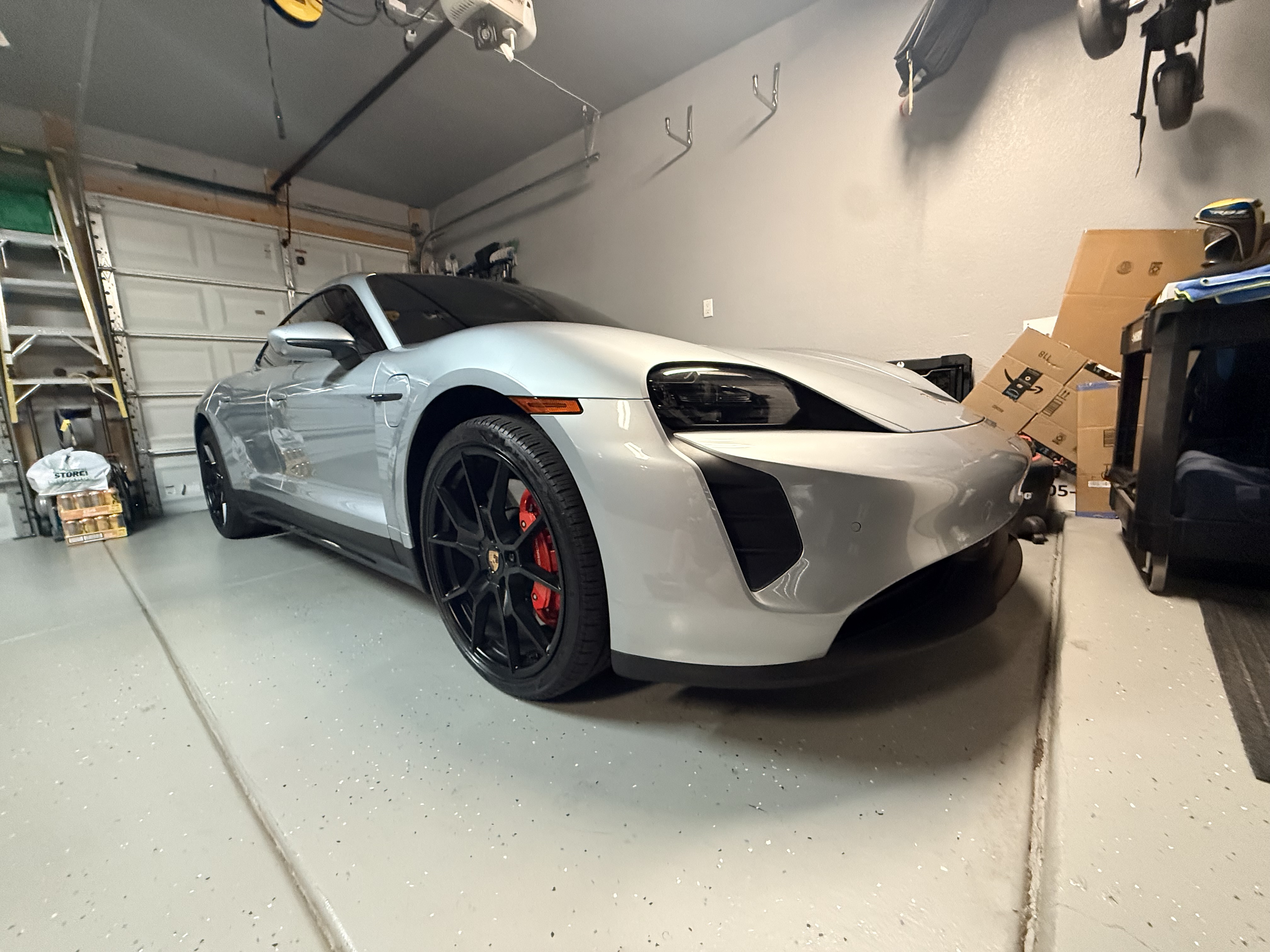 Used 2022 Porsche Taycan GTS AWD/4WD image 2