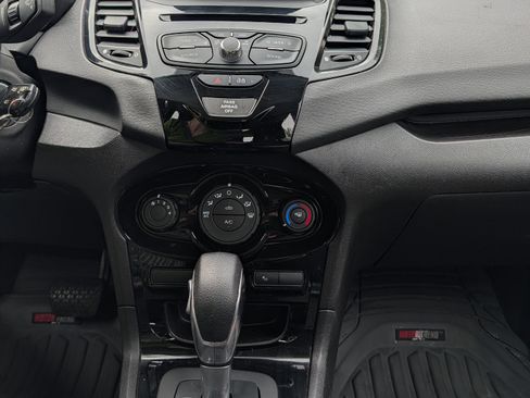 Used 2019 Ford Fiesta SE w/ Equipment Group 201A FWD image 14
