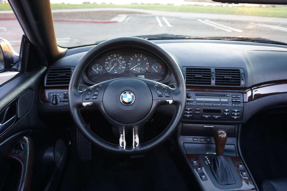 Used 2004 BMW 325Ci Convertible RWD image 17