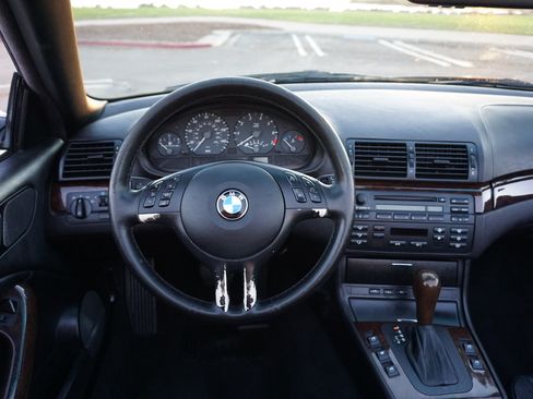 Used 2004 BMW 325Ci Convertible image 17