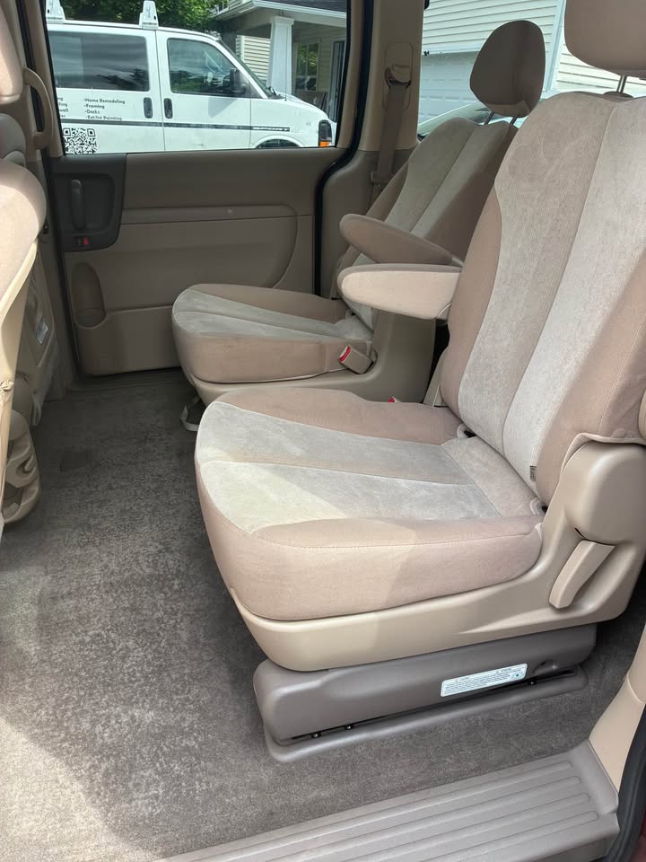 Used 2014 Kia Sedona LX FWD image 16