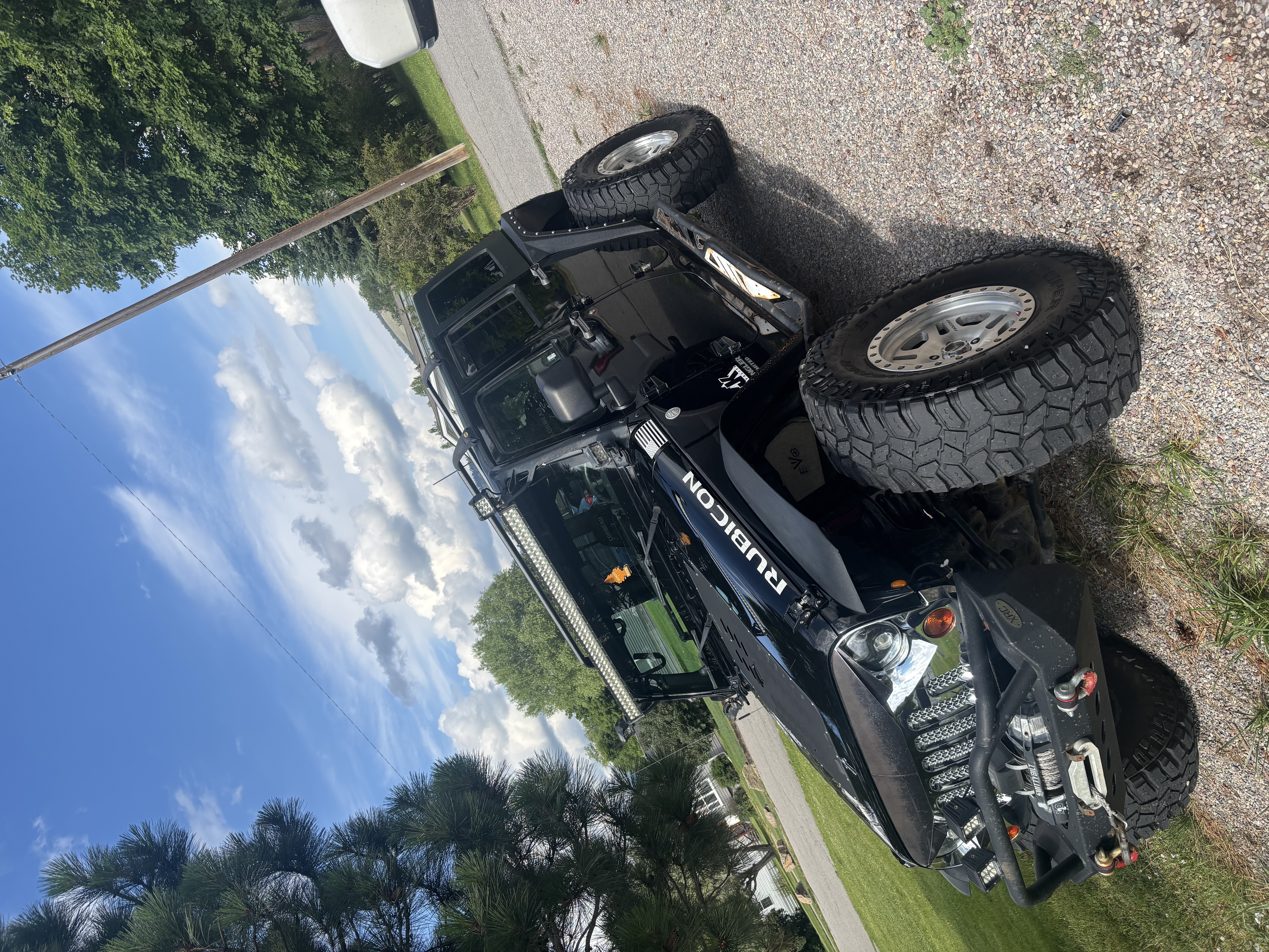 Used 2010 Jeep Wrangler Unlimited Rubicon w/ Trailer Tow Group AWD/4WD image 1