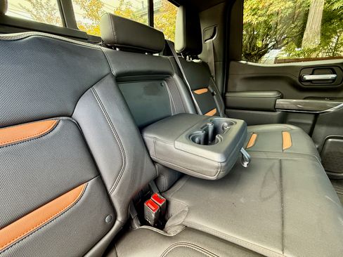 Used 2021 GMC Sierra 1500 AT4 w/ Technology Package image 16