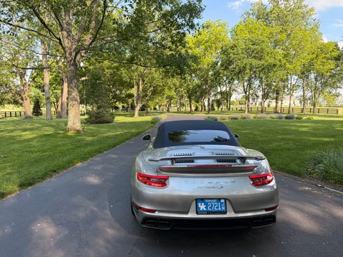 Used 2019 Porsche 911 Turbo S AWD/4WD image 2