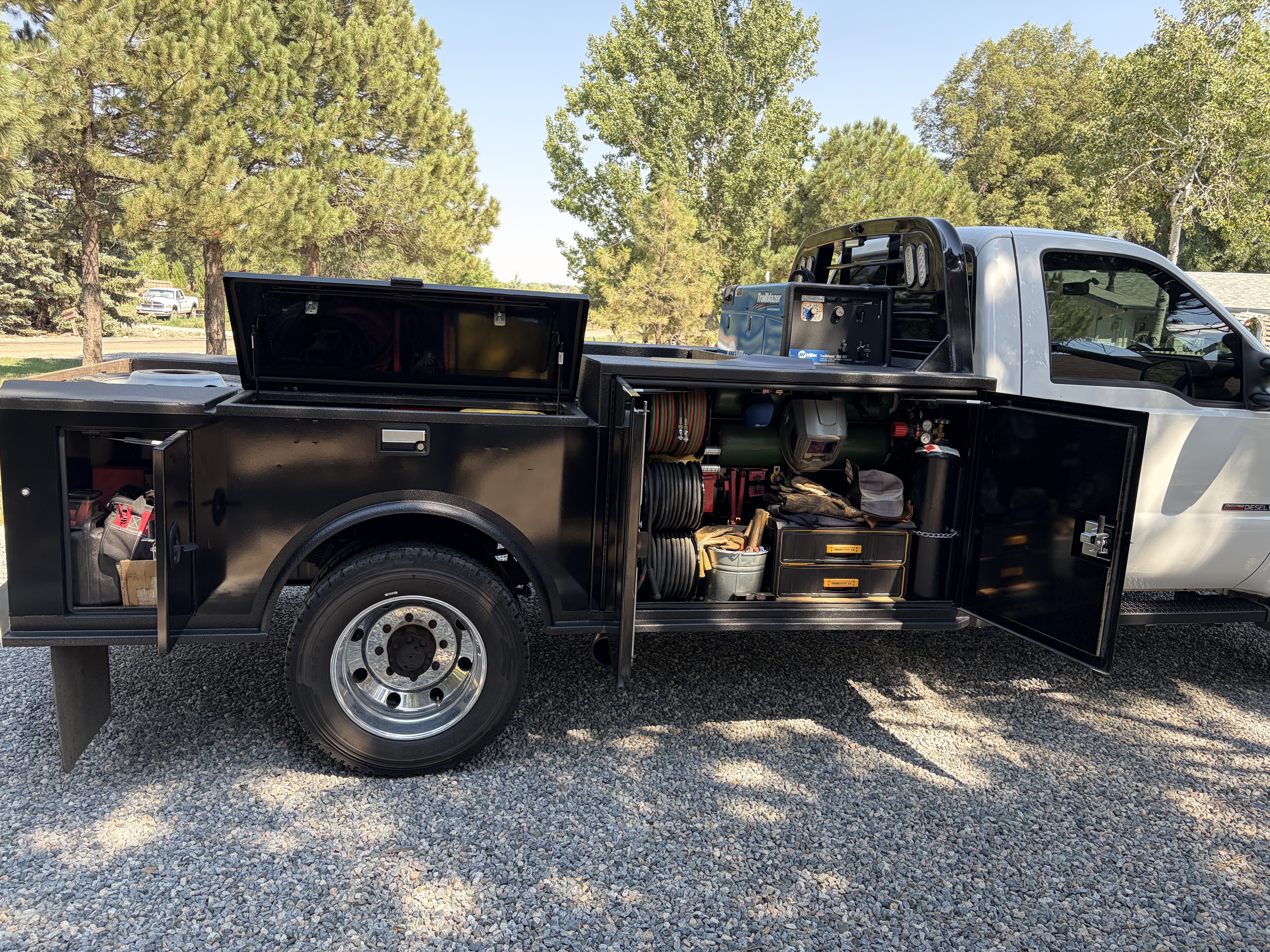 Used 2000 Ford F550 2WD Regular Cab Super Duty image 18