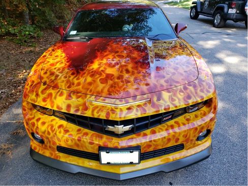 Used 2010 Chevrolet Camaro SS w/ LPO, Ground Effects Package image 18