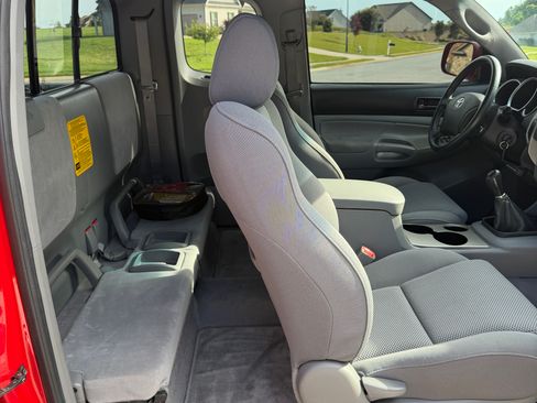 Used 2007 Toyota Tacoma X-Runner RWD image 11