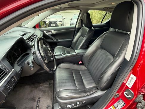 Used 2012 Lexus CT 200h Premium FWD image 13