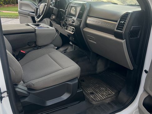 Used 2022 Ford F350 XLT w/ XLT Value Package image 4