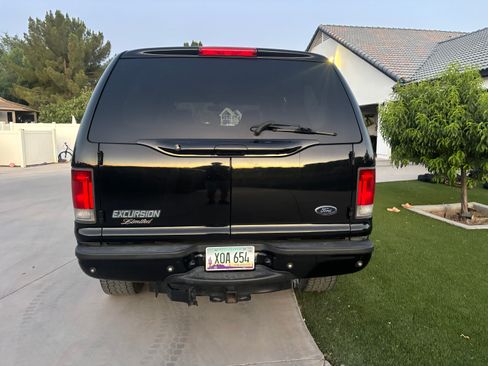 Used 2004 Ford Excursion Limited AWD/4WD image 5