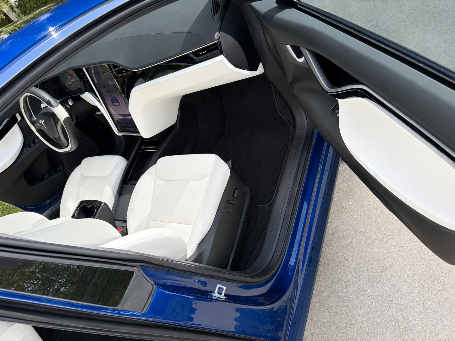 Used 2020 Tesla Model X Long Range AWD/4WD image 8