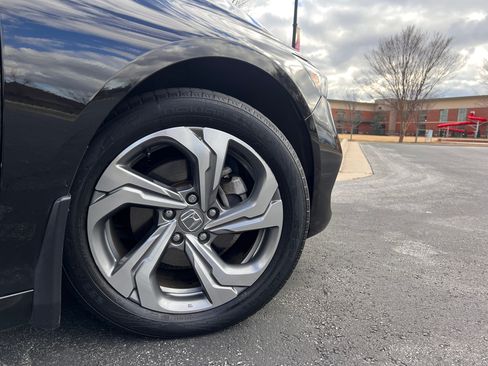 Used 2018 Honda Accord EX-L image 10