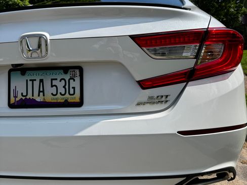 Used 2022 Honda Accord Sport image 5