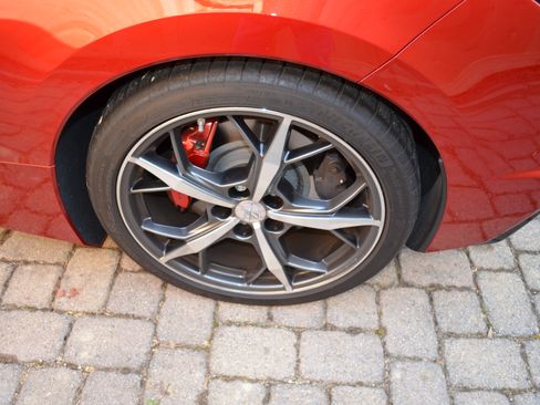 Used 2022 Chevrolet Corvette Stingray Premium Conv w/ Z51 Performance Package image 9