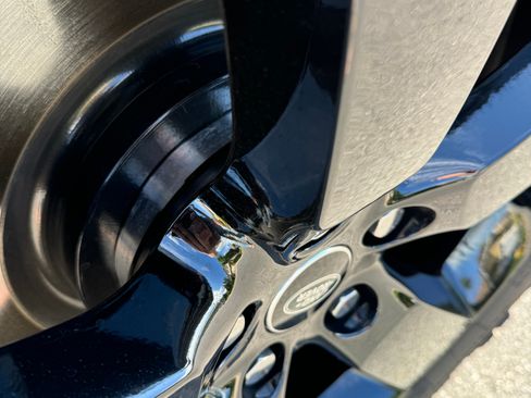 Used 2023 Land Rover Defender 110 image 20