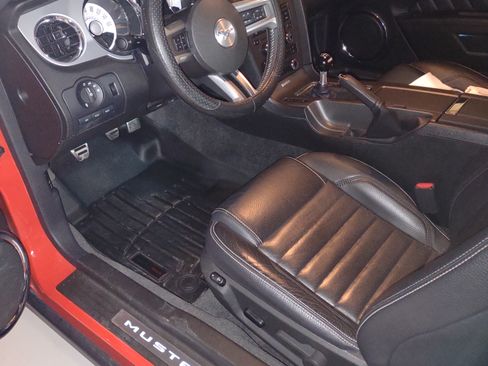 Used 2012 Ford Mustang GT Premium image 13