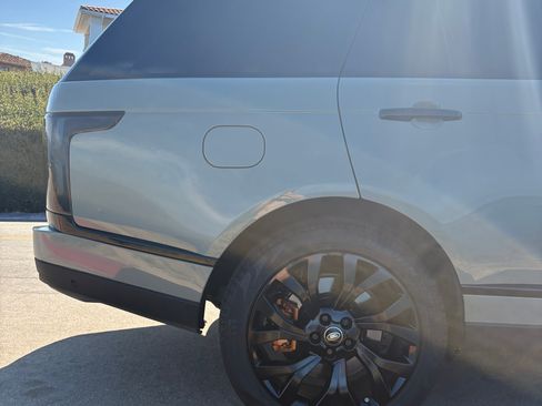 Used 2022 Land Rover Range Rover P525 Westminster Edition AWD/4WD image 9